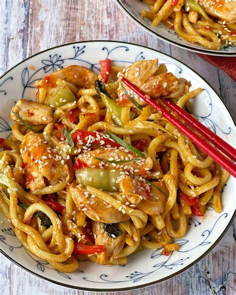 Sweet Chilli Chicken Noodles - VJ Cooks