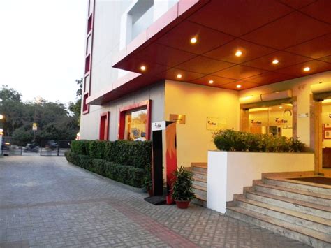 Red Fox Hotel East Delhi | Budget Accommodation Deals and Offers Book Now!