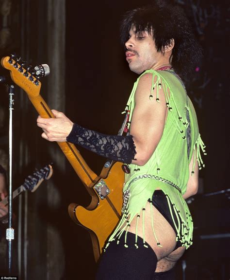 The KING of outrageous style: Prince's 30 most iconic outfits that ...