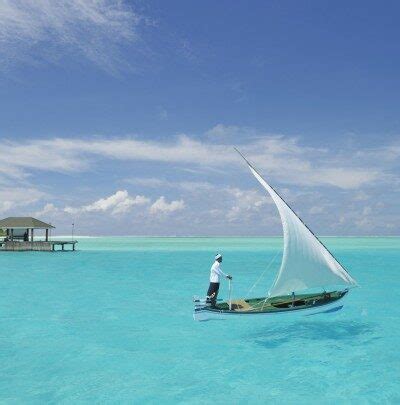 Holiday Island Resort & Spa - Maldives Resort