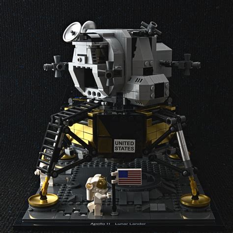 Apollo Lunar Lander -- Lego Creator 10266 - Pentax User Photo Gallery