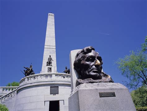 15 Illinois Landmarks Everyone Should See At Least Once: Photos ...