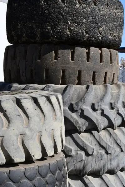 Rolling Strong: The Wheel Count of Tractors