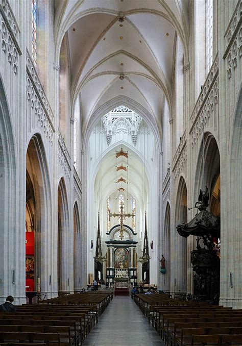 Antwerp Cathedral of Our Lady with magnificent four Rubens paintings - Mass times and Opening ...