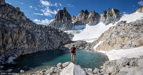 How to Hike the Enchantments Washington | Earth Trekkers