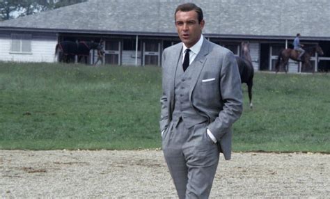 Les 6 meilleurs styles vestimentaires de James Bond - Le Saint Homme