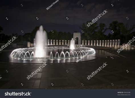 World War Ii Memorial Night Located Stock Photo 40429288 | Shutterstock