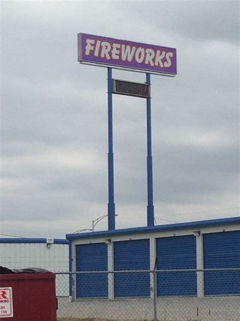 Phantom Fireworks : Locations : Phantom of Canton