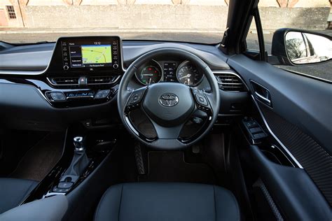 Toyota C-HR interior & comfort | DrivingElectric