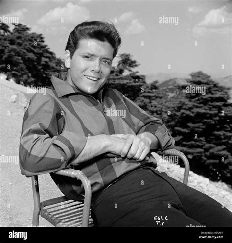 Summer holiday cliff richard film still hi-res stock photography and ...