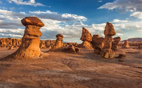 Goblin Valley State Park-Utah-USA-red sandstone rocks in the form of mushroom-high peaks within ...