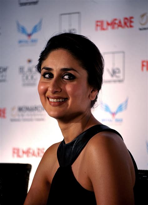 High Quality Bollywood Celebrity Pictures: Kareena Kapoor Hot At The Filmfare Magazine Launch