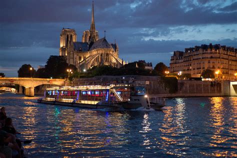 Bateaux Parisiens - Sightseeing Cruise