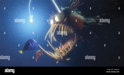 DORY, MARLIN, ANGLER FISH, FINDING NEMO, 2003 Stock Photo - Alamy