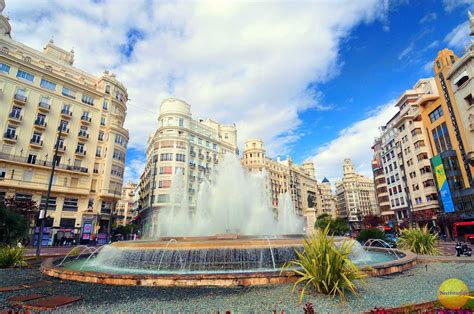 4 Reasons Why Valencia Spain Makes Us Happy - Nextbiteoflife