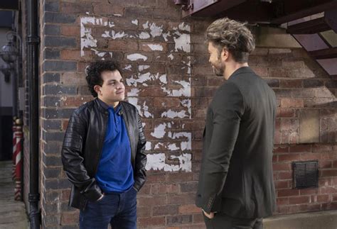 Coronation Street offers first hints at Simon Barlow's exit storyline