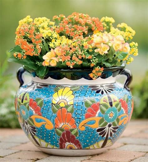 Talavera pot with flowers | Garden pottery, Talavera planters, Planter pots outdoor