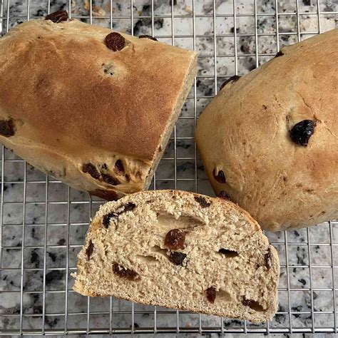 Recipe for Homemade Raisin Bread