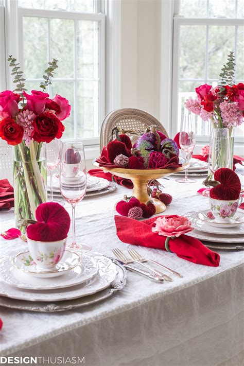 Valentine's Day Decorations: Plush Velvet Hearts Tablescape