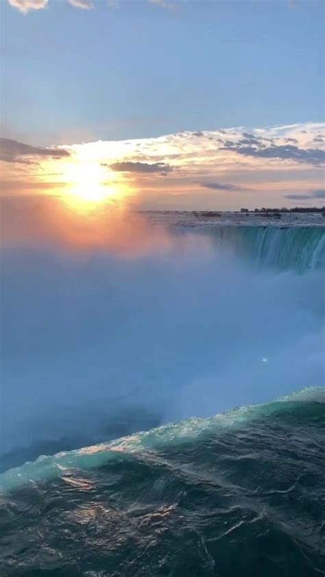 Beautiful sunset over Niagara Falls! - Awaysis Travel