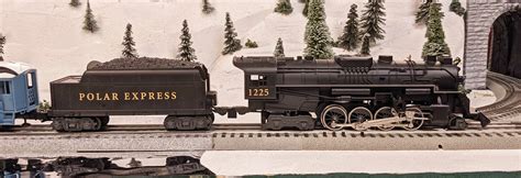 The Polar Express train set from Lionel in O gauge - Trains