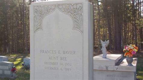 Frances Bavier's "Aunt BEE" gravesite: Andy Griffith Show Star - YouTube