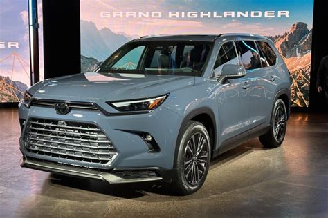 First Look: 2024 Toyota Grand Highlander - The Detroit Bureau