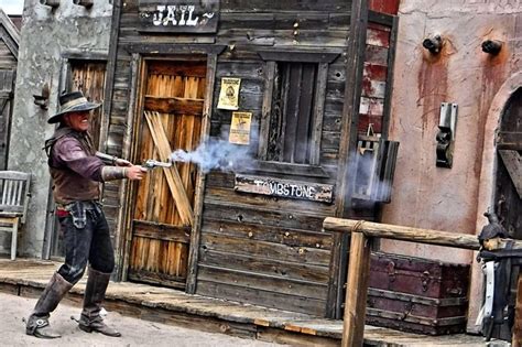 Tombstone Gunfight Show at the Western Theme Park 2024