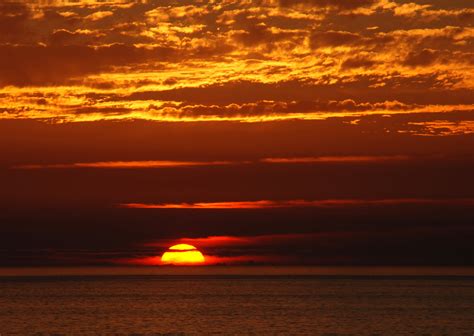 File:Sunset 2007-1.jpg - Wikipedia