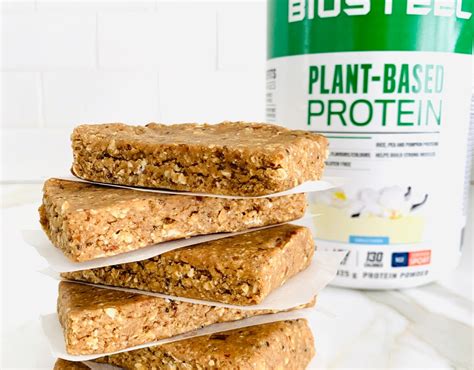 Oatmeal Cookie Dough Protein Bars – BioSteel – Canada