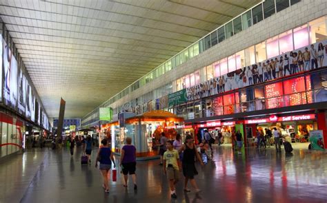 Shopping Mall in Roma Termini Railway Station Editorial Stock Image - Image of modern, city ...