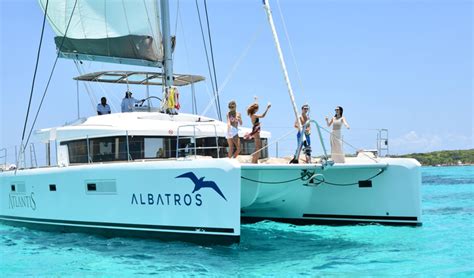 Isla Mujeres Catamaran Tour | Cancun Sail Away