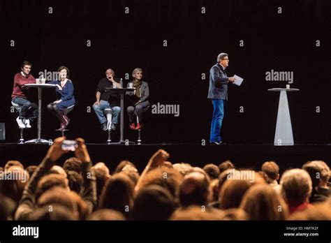 Paris, France. 05th Feb, 2017. Jean-Luc Melenchon appears as a hologarm ...