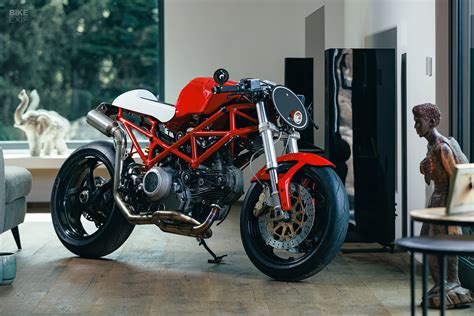 Red Angel: An extra lean Ducati Monster 620 from Prague | Bike EXIF