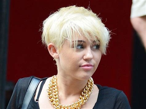 Top 48 image short hair miley cyrus - Thptnganamst.edu.vn