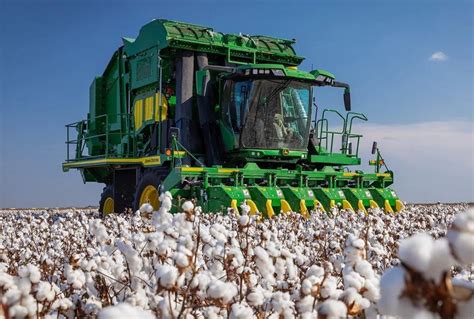 John Deere introduces new cotton pickers and strippers - World Agritech