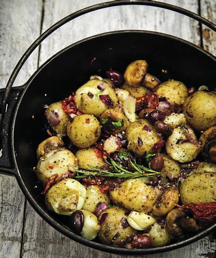 RECIPE: Jan Braai's ultimate potato potjie