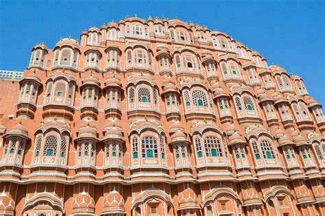 Facade of the Hawa Mahal in Jaipur, India [OC] [6016x4000] : r/ImagesOfIndia