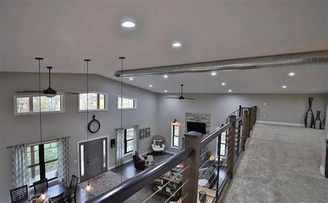 Amazing Barndominium With Loft and Massive Shop/Garage Area - Over 20 Pictures