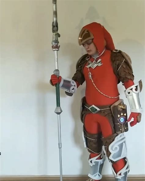 [BotW] made this red zora armor for gamescom this weekend : r/zelda