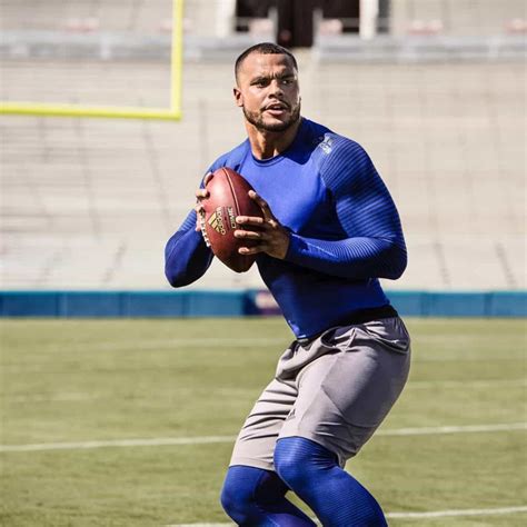 Dak Prescott [2022 Update]: Career, Education & Net worth - Players Bio