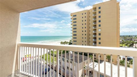 Hampton Inn Daytona Shores-Oceanfront from $88. Daytona Beach Shores ...