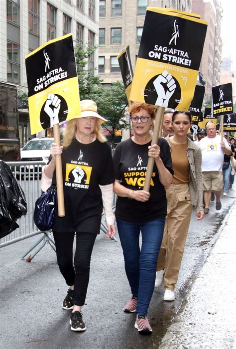 Patricia Clarkson and Susan Sarandon - SAG-AFTRA Strike in New York 08 ...