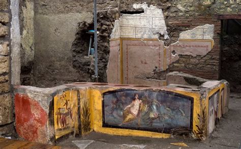 Remarkably Well-Preserved Thermopolium With Frescoes, Food, And Jars Discovered In Pompeii ...