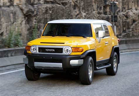 ROAD TEST – 2016 TOYOTA FJ CRUISER - JUST 4X4S