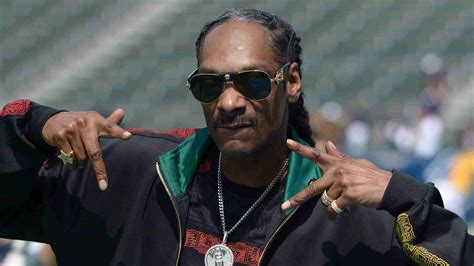 Snoop Dogg - Gang Signs Ft. Mozzy | Download Mp3 - Olagist