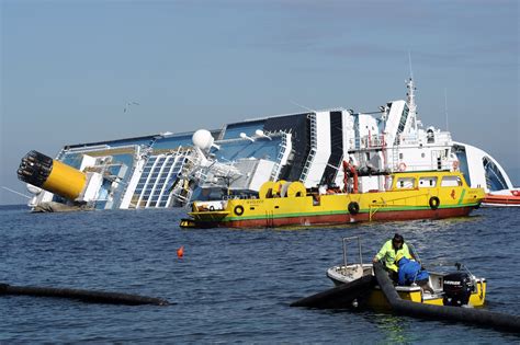 Costa Concordia sinking leaves cruise ship passengers alarmed — and out of luck - The Washington ...