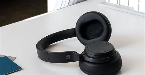 Microsoft announces Surface Headphones 2 with improved battery life ...