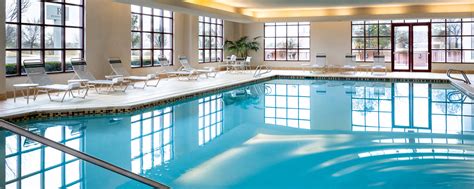 Hotel in Tulsa with Indoor Pool | Renaissance Tulsa Hotel & Convention ...