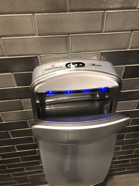 A World Dryer VMax at Hyatt Regency- McCormick Place. : r/HandDryer